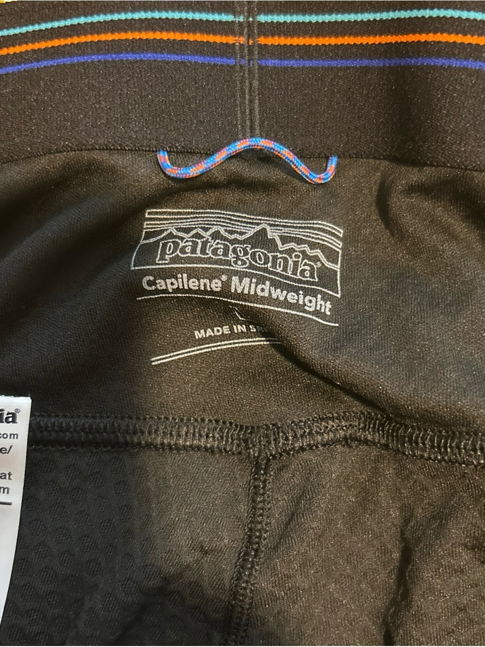 Patagonia Black Performance Leggings Capilene Midweight never Worn no piling! - Picture 3 of 8